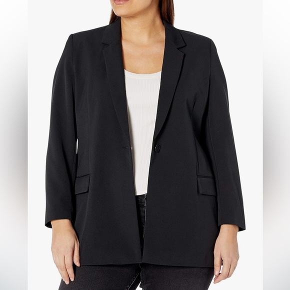 The Drop Women’s Blake Blazer (in color Black) - Picture 4 of 5
